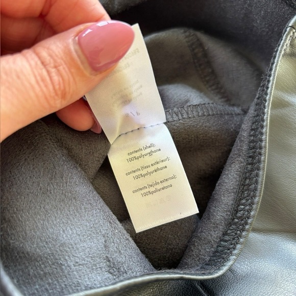 We Wore What Women's Black Buttery Vegan Leather Stirrup Leggings Size Small - Picture 5 of 6